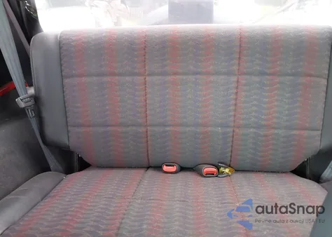 2000 Jeep Wrangler Se z USA, uszkodzony, nr VIN 1J4FA29P6YP767898